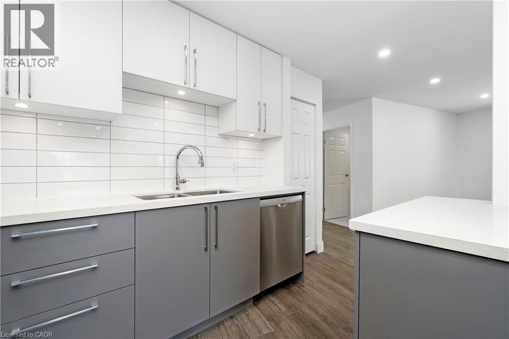UPPER-1498 Paddington Court, Burlington, ON, L7M 1W7 - 12