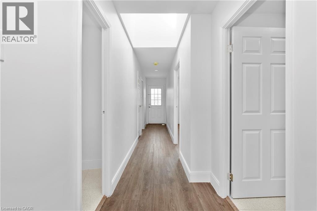 UPPER-1498 Paddington Court, Burlington, ON, L7M 1W7 - 27
