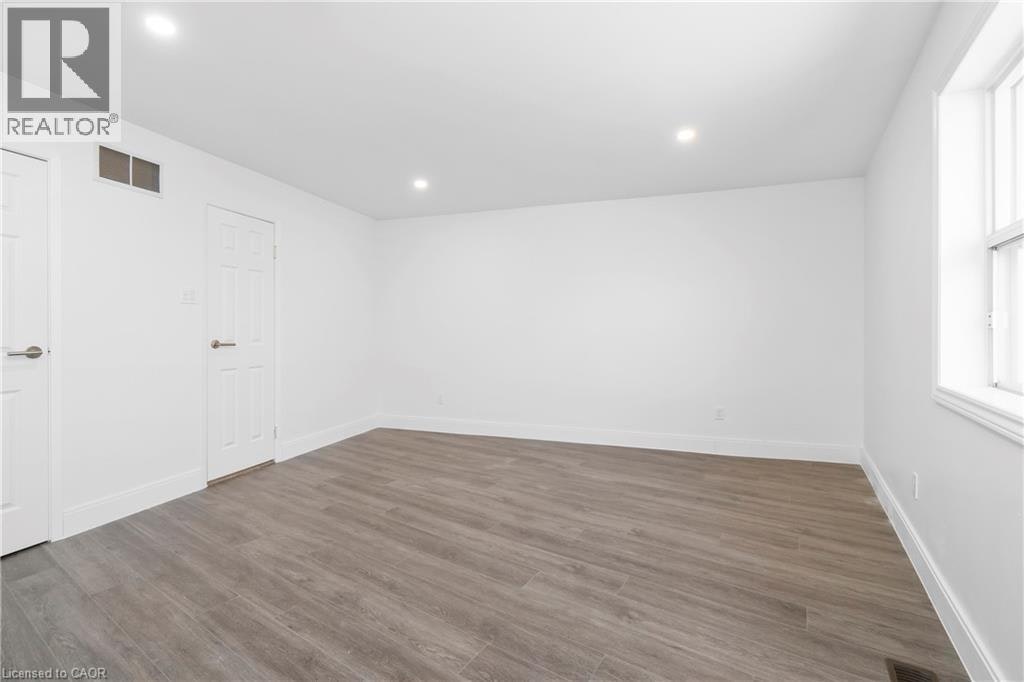 UPPER-1498 Paddington Court, Burlington, ON, L7M 1W7 - 21