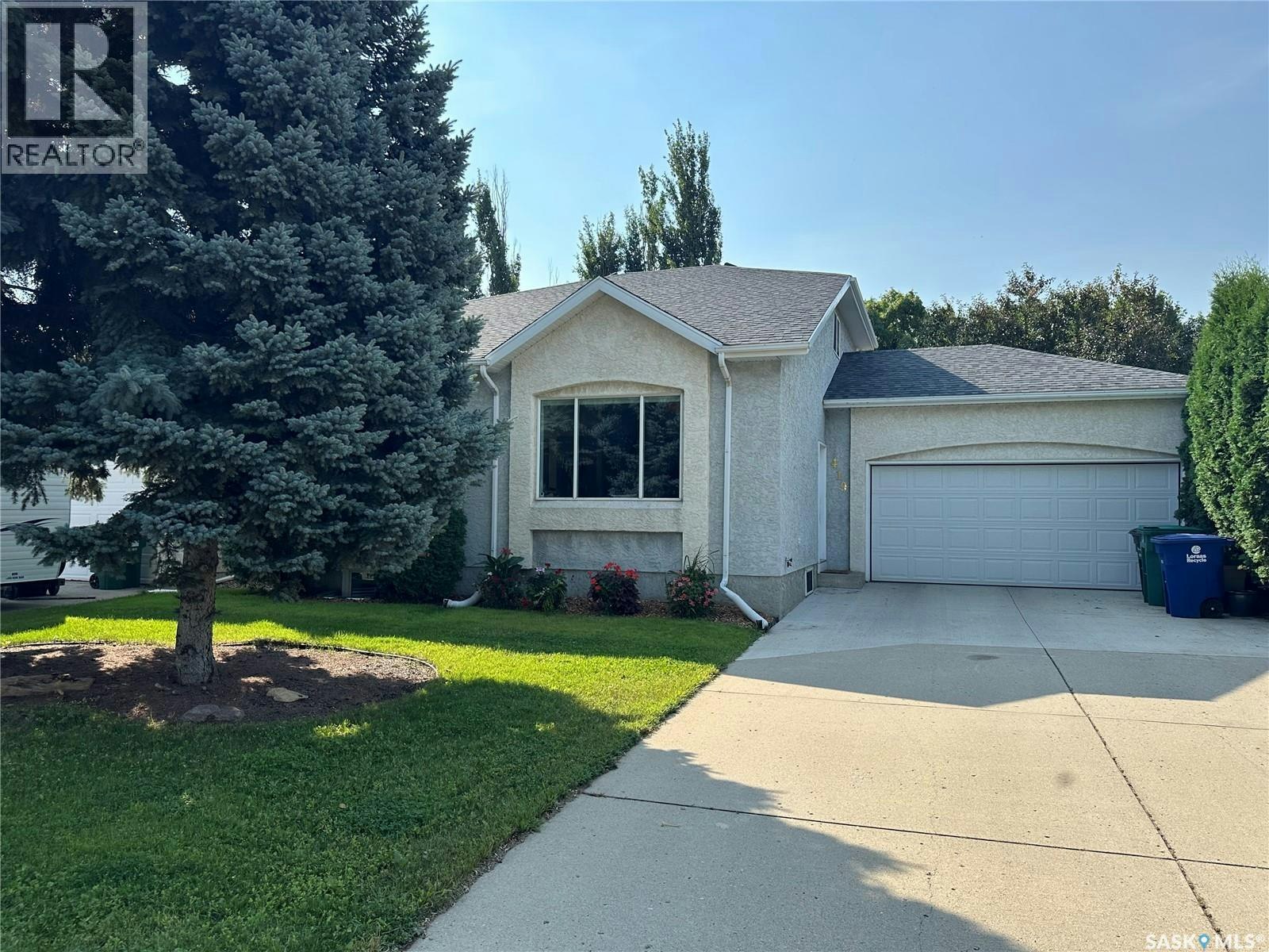 419 Perehudoff Crescent, Saskatoon, SK, S7N 4H1