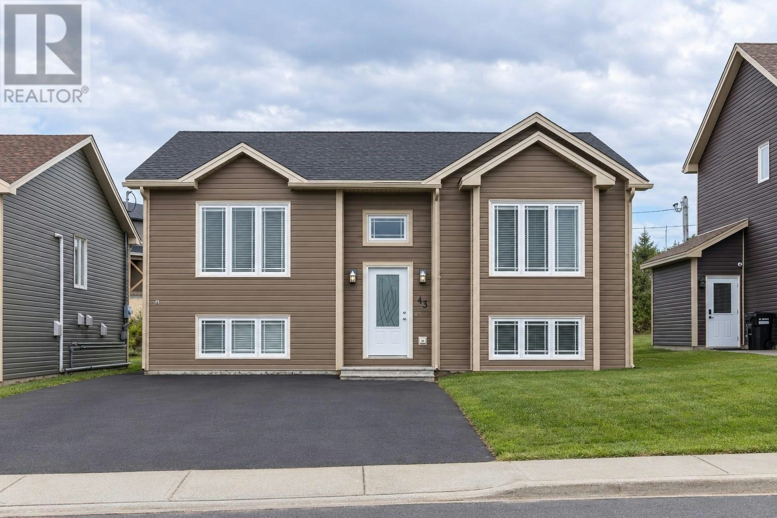 43 Orlando Place, St Johns, NL, A1B 0J7