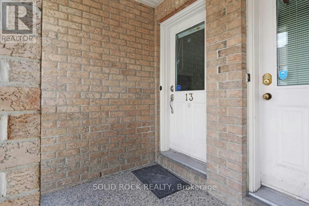 13-1701 Blohm Drive, Ottawa, ON, K1G 6N6 - 2