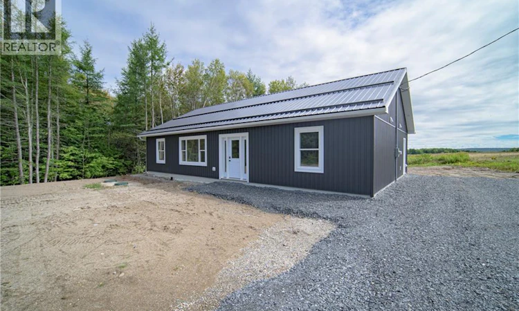 23 Dewitt Road