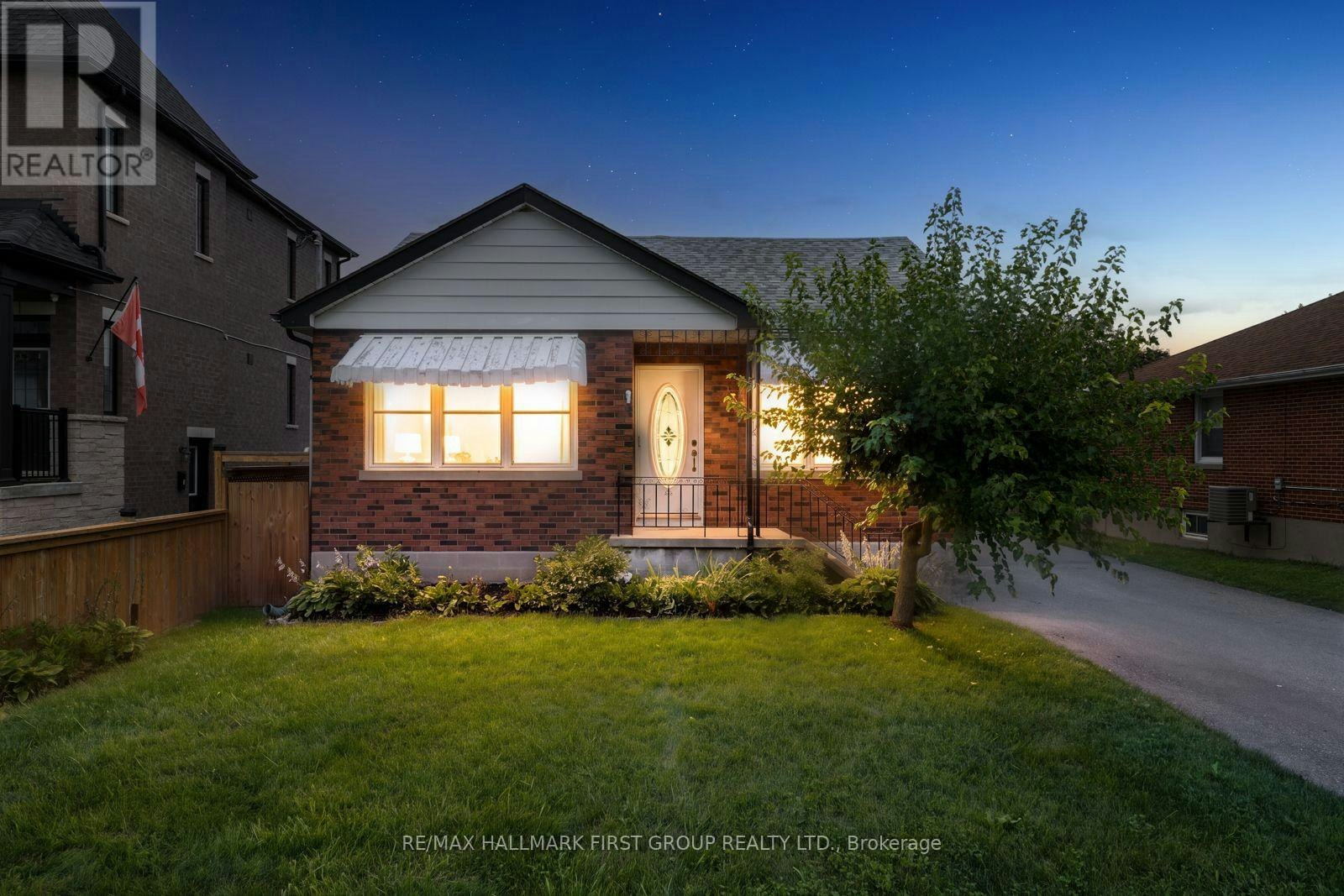205 Farewell Street, Oshawa, ON, L1H 6L6