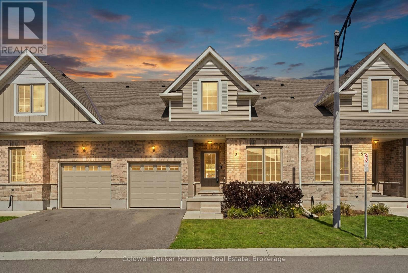 3 Braida Lane, Halton Hills, ON, L7J 0B7