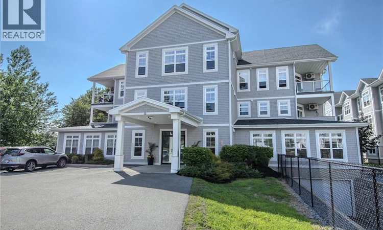 205-52 Hampton Road