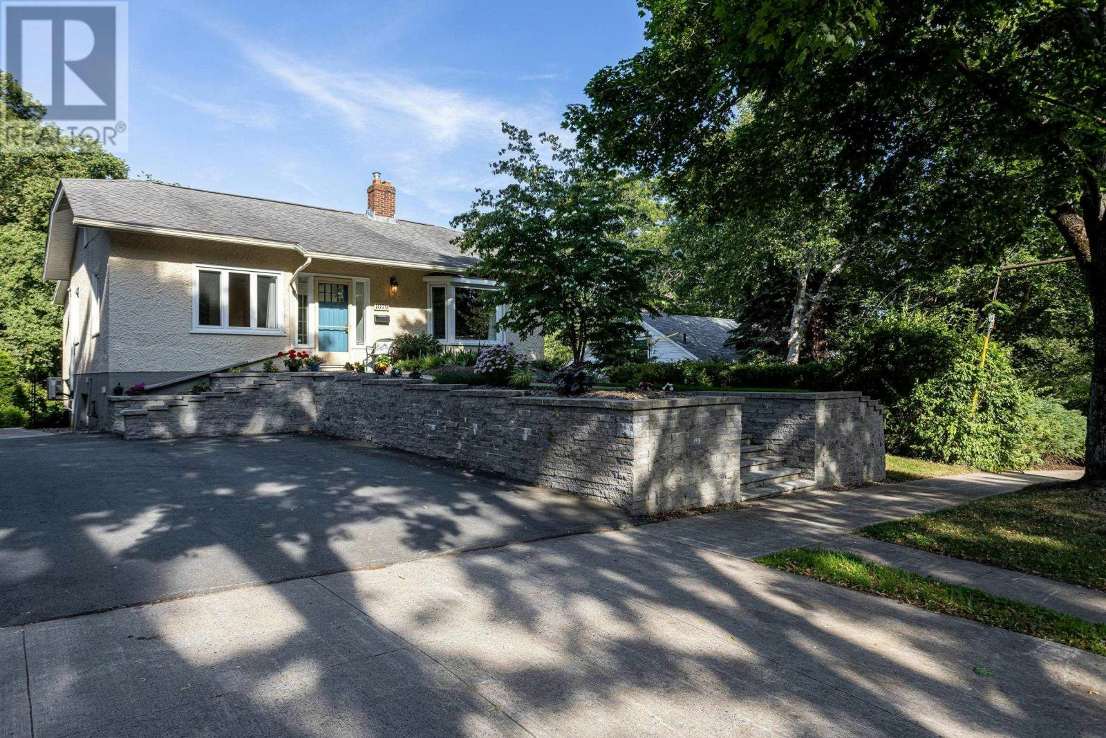 1079 Bellevue Avenue, Halifax, NS, B3H 3M2