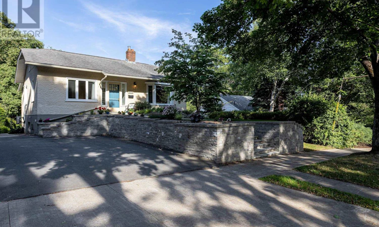 1079 Bellevue Avenue