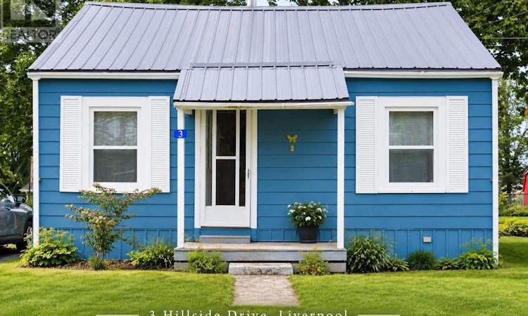 3 Hillside Drive