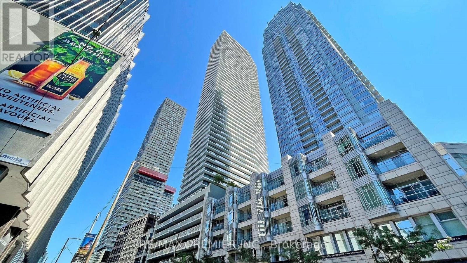 3105-2221 Yonge Street, Toronto, ON, M4S 0B8