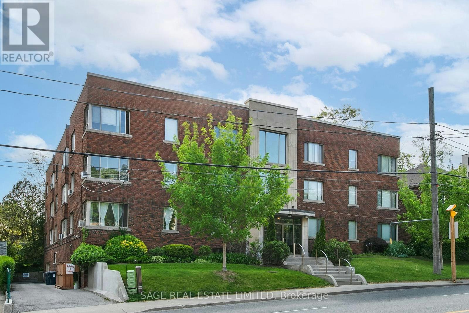 204-1840 Bathurst Street, Toronto, ON, M5P 3K7