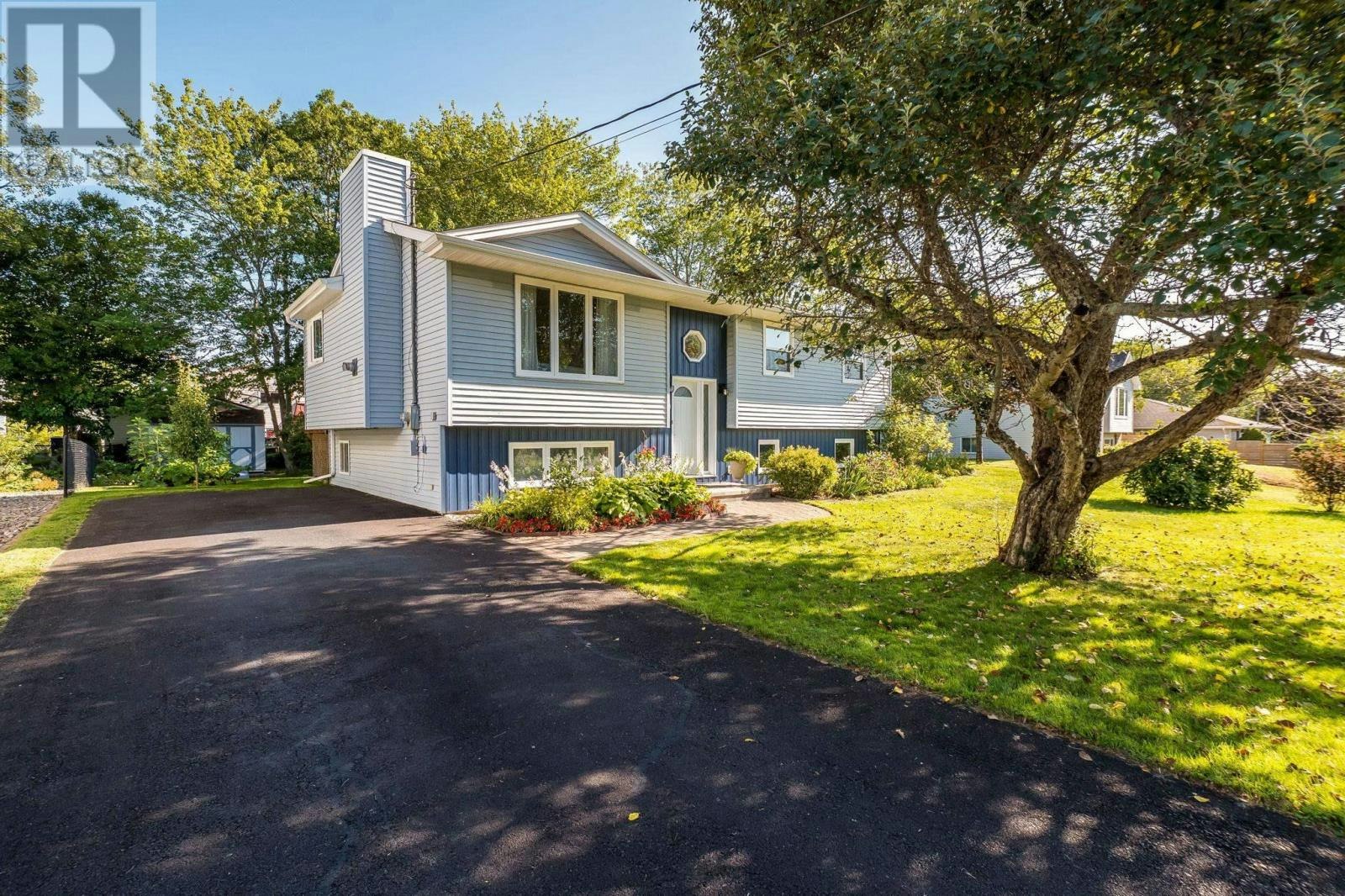 9 Meadowdale Crescent, Timberlea, NS, B3T 1J5