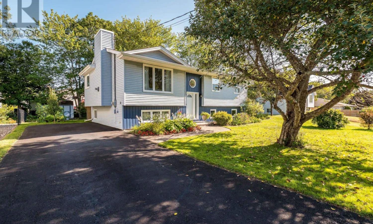 9 Meadowdale Crescent