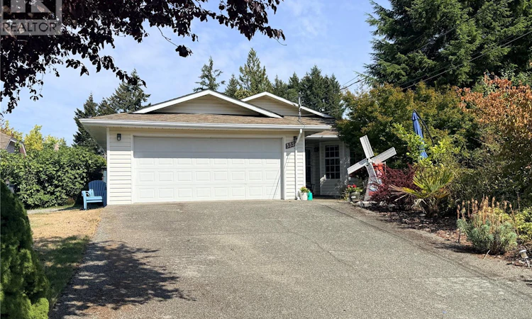 555 Hooper Place