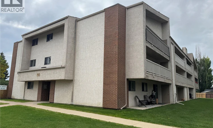 118-310 Stillwater Drive