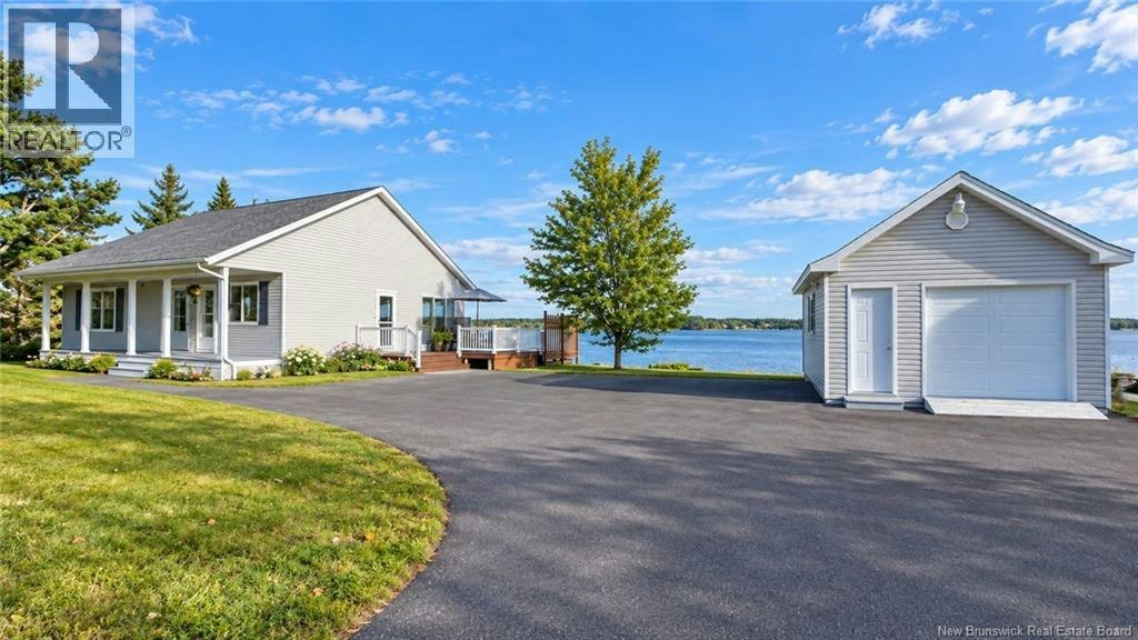 894 Rue Des Chalets Street, Tracadie-Sheila, NB, E1X 1C4