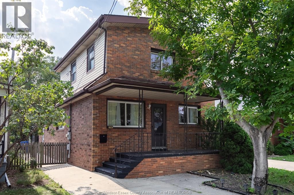1761 Benjamin Avenue, Windsor, ON, N8X 4N7