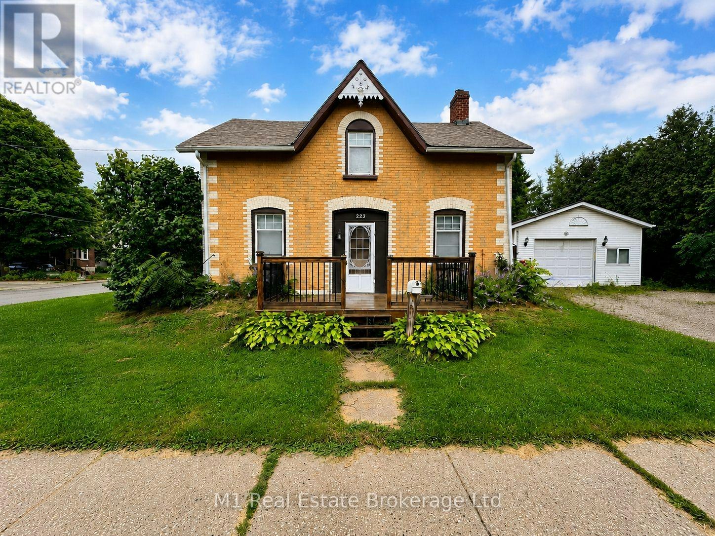 223 St. George Street E, Centre Wellington, ON, N1M 1K5