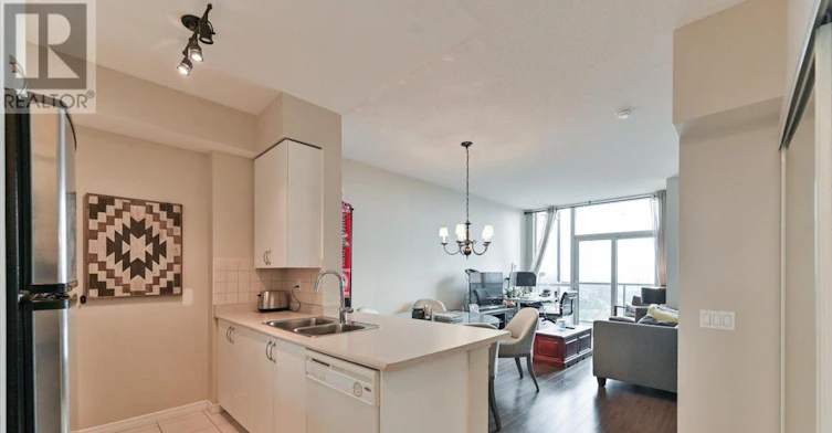 1911-60 Heintzman Street, Toronto, ON, M6P 5A1 - 5