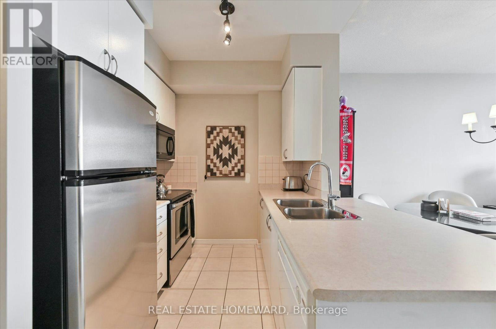 1911-60 Heintzman Street, Toronto, ON, M6P 5A1 - 6