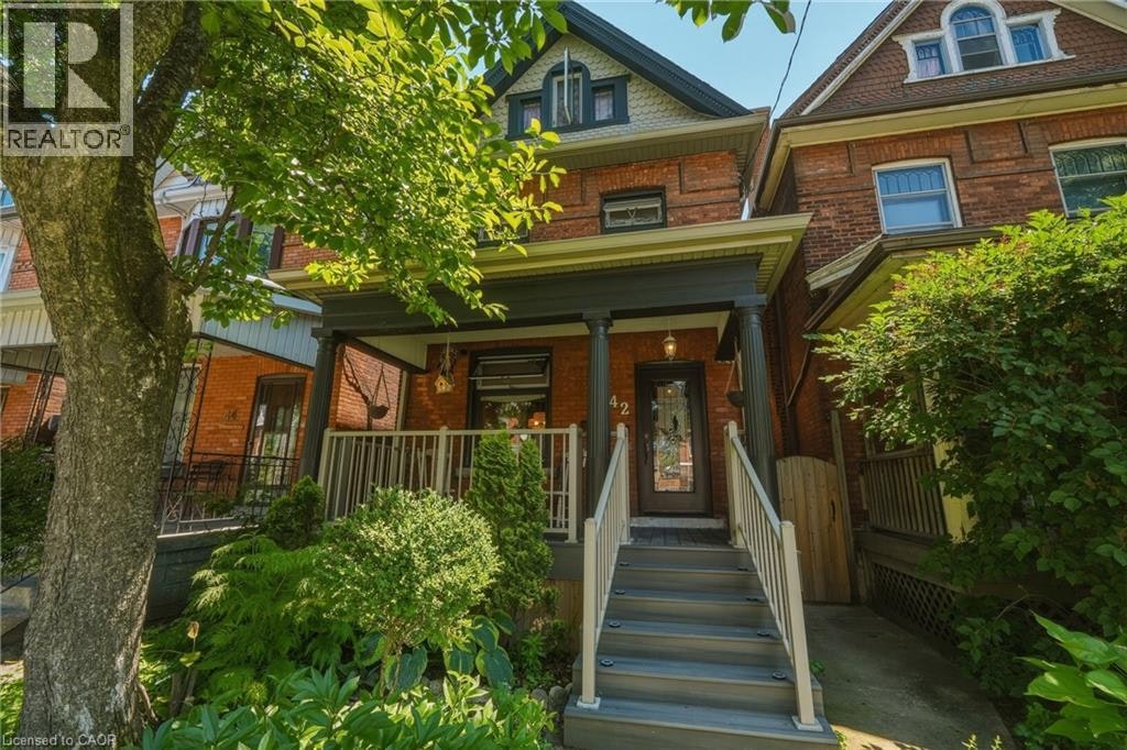 42 Nightingale Street, Hamilton, ON, L8L 1R8