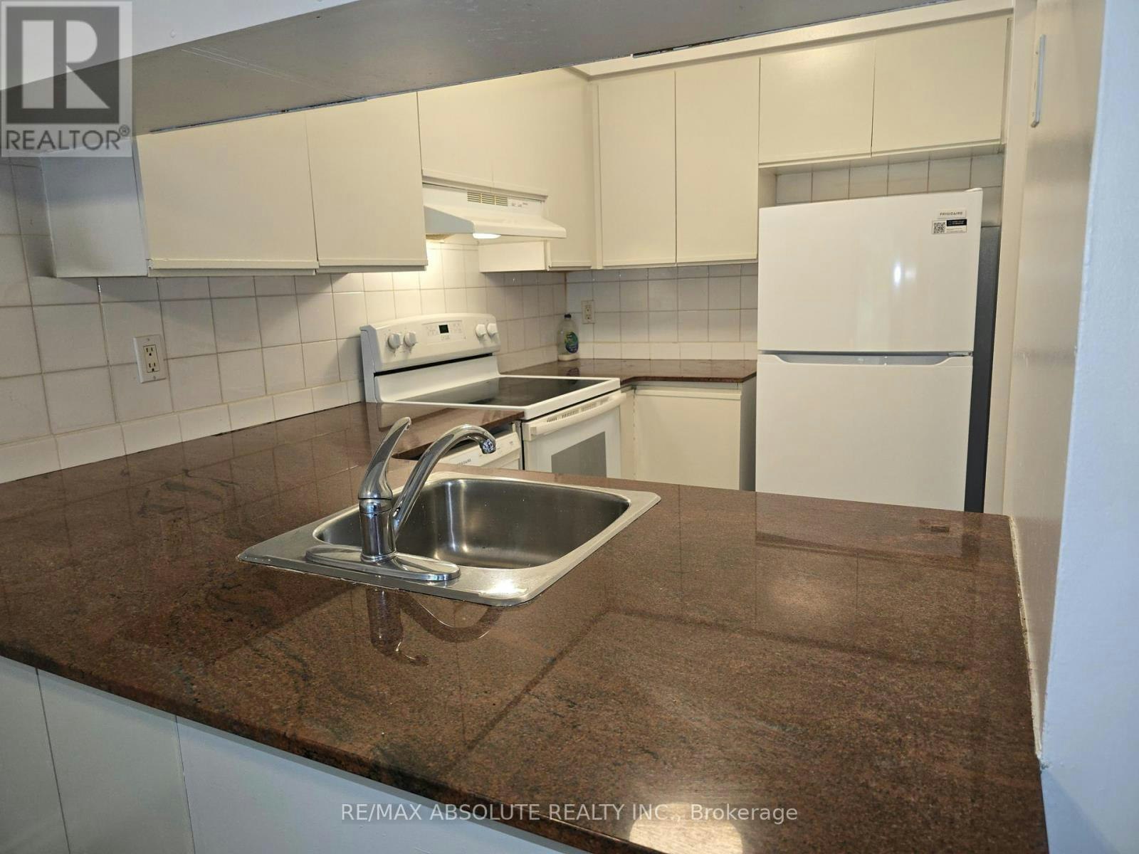 10 Crispin Private, Ottawa, ON, K1K 4H5 - 6