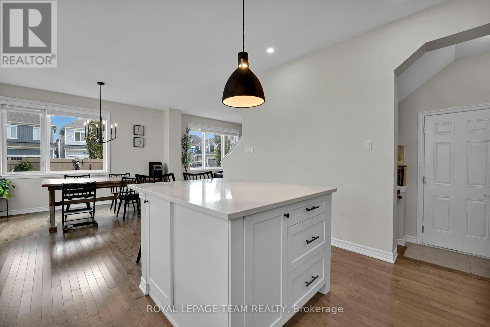 521 Loury Row, Ottawa, ON, K1W 0M7 - 14