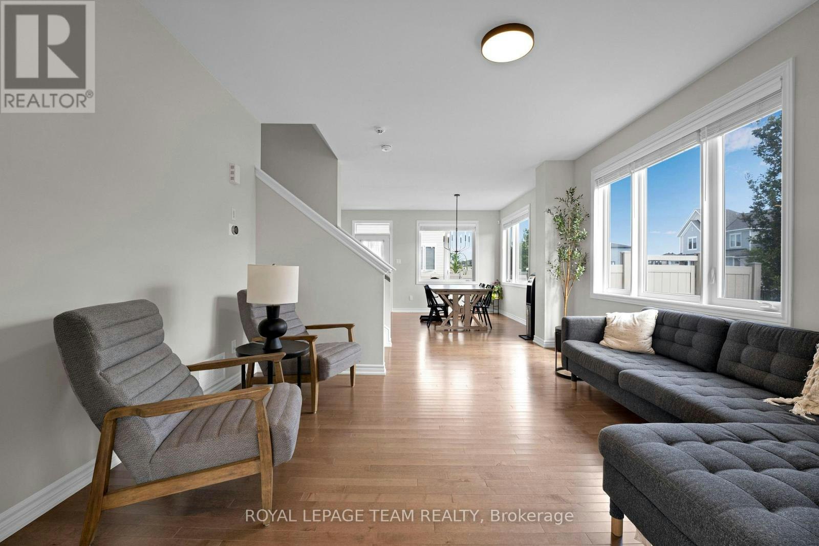 521 Loury Row, Ottawa, ON, K1W 0M7 - 4