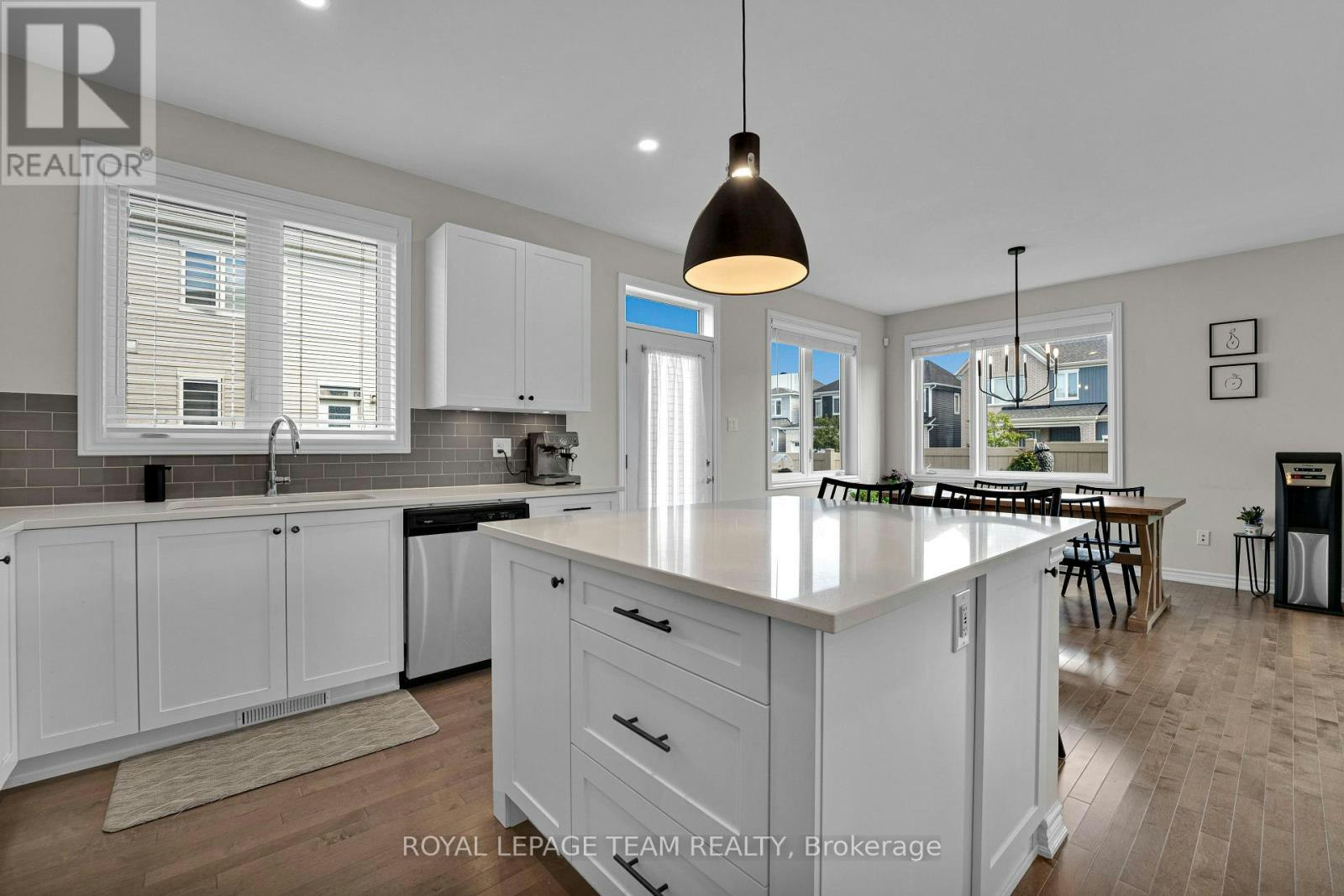 521 Loury Row, Ottawa, ON, K1W 0M7 - 13