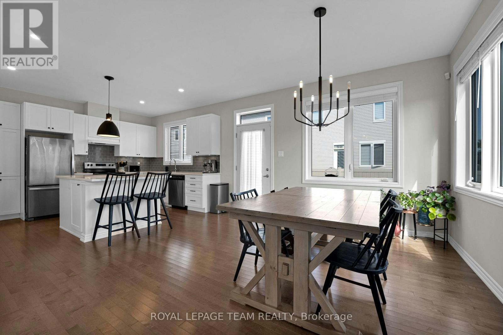 521 Loury Row, Ottawa, ON, K1W 0M7 - 9