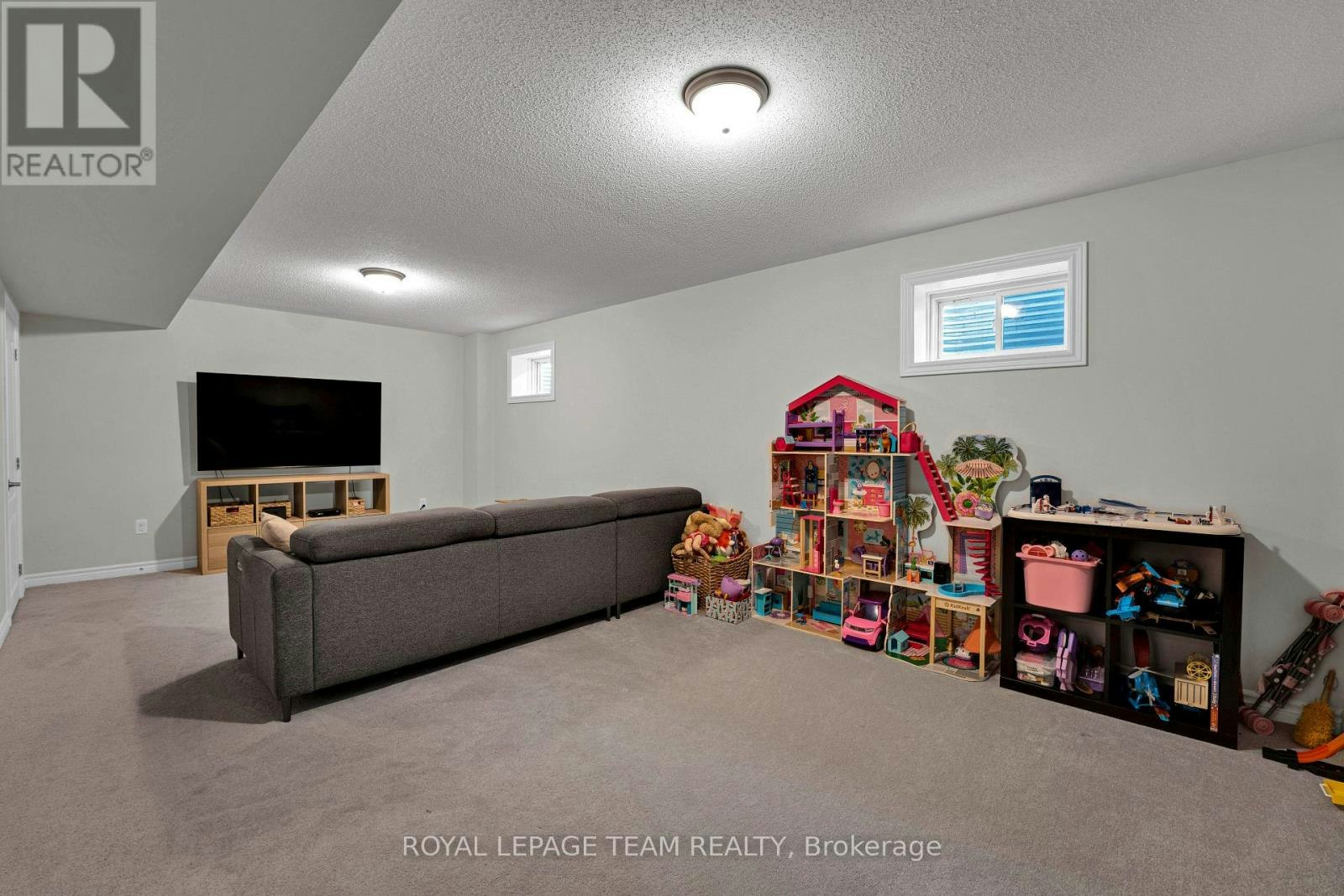 521 Loury Row, Ottawa, ON, K1W 0M7 - 28