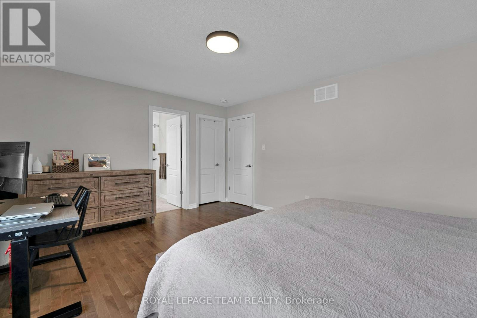 521 Loury Row, Ottawa, ON, K1W 0M7 - 23