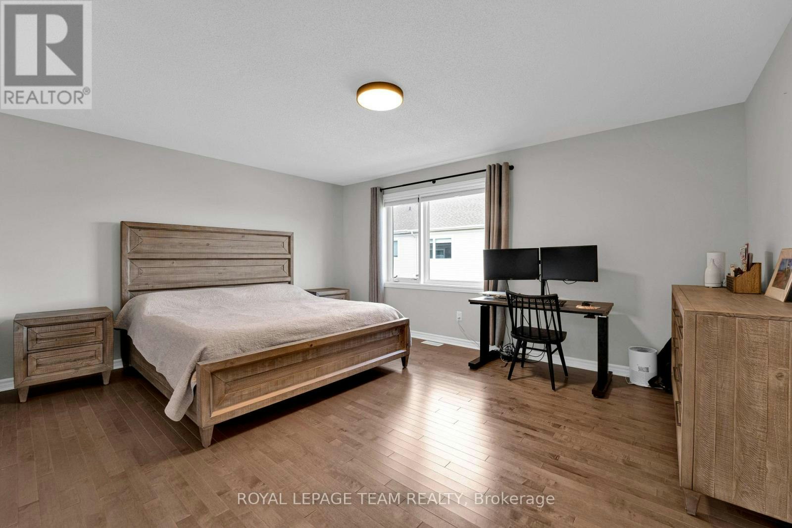 521 Loury Row, Ottawa, ON, K1W 0M7 - 21