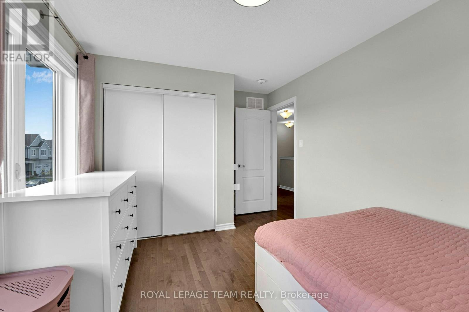 521 Loury Row, Ottawa, ON, K1W 0M7 - 20