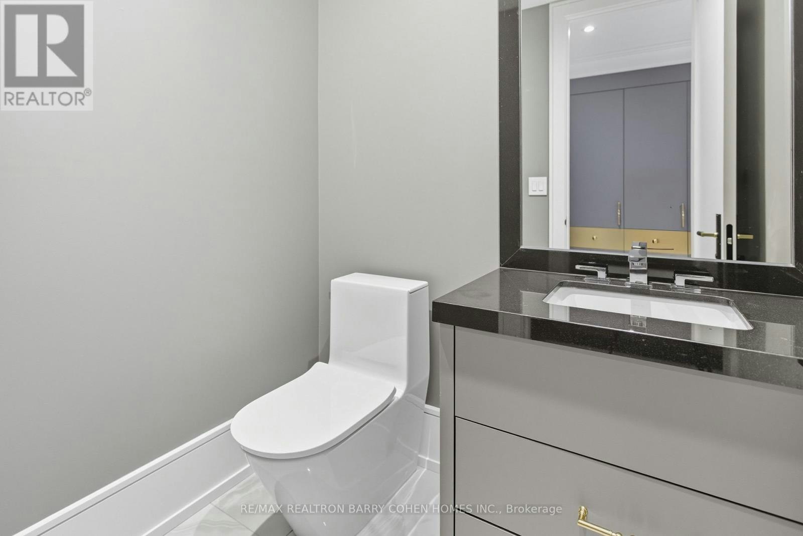 14 Glen Cedar Road, Toronto, ON, M6C 3G1 - 22
