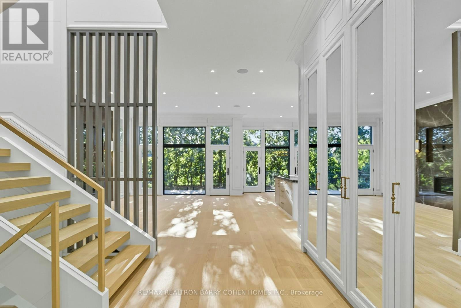 14 Glen Cedar Road, Toronto, ON, M6C 3G1 - 17
