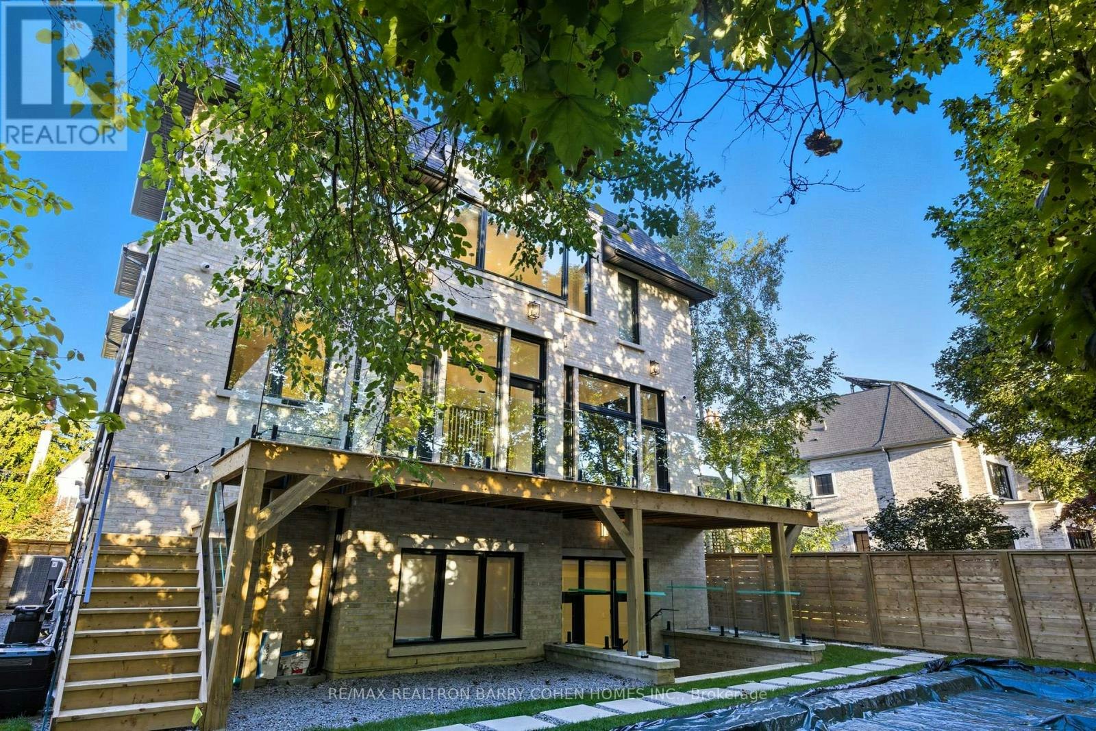 14 Glen Cedar Road, Toronto, ON, M6C 3G1 - 44
