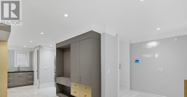 14 Glen Cedar Road, Toronto, ON, M6C 3G1 - 19