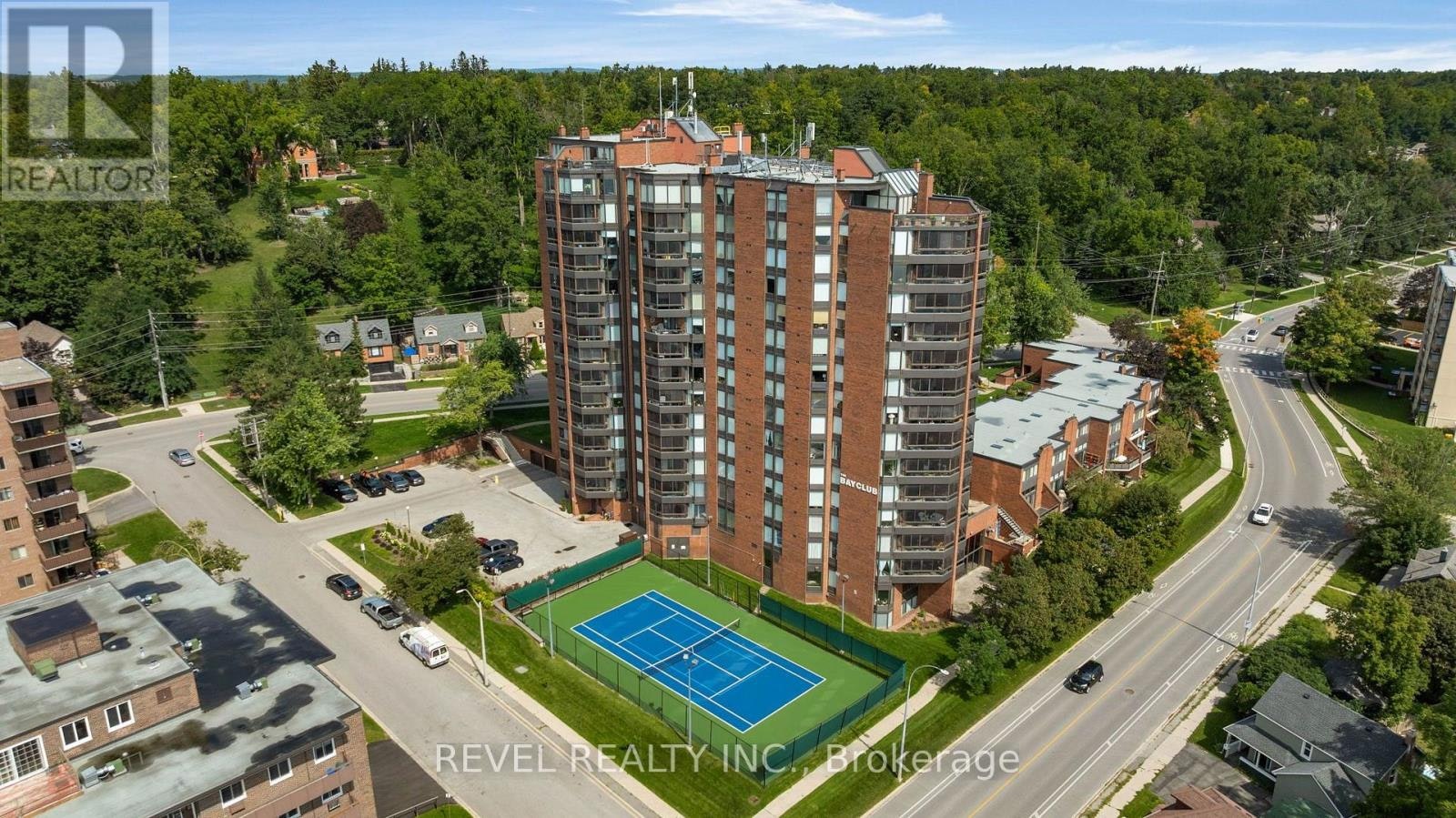 305-181 Collier Street, Barrie, ON, L4M 5L6
