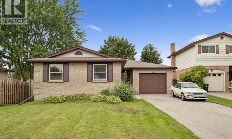 109 Deerberry Place