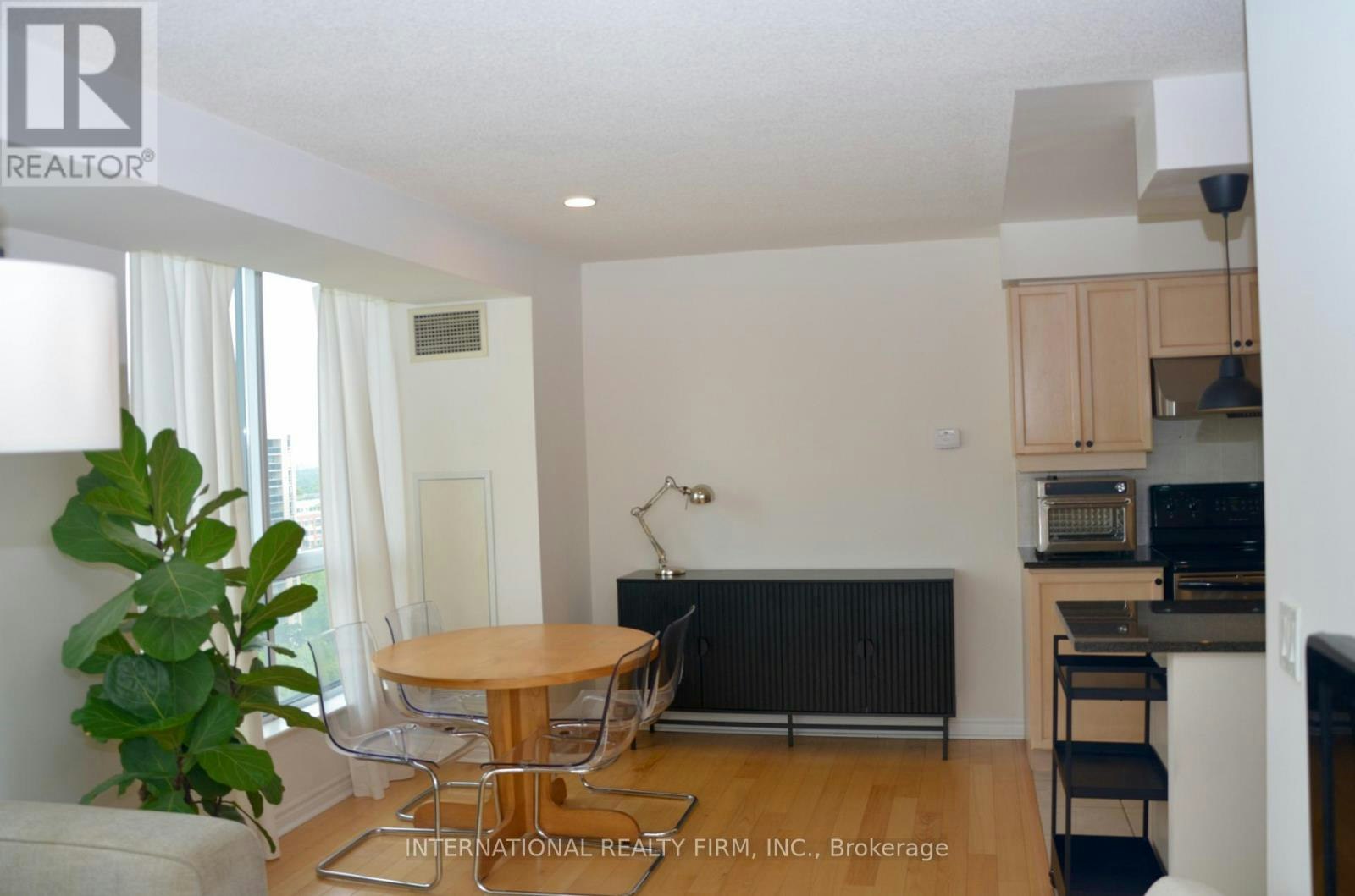 1403-70 High Park Avenue, Toronto, ON, M6P 1A1 - 5