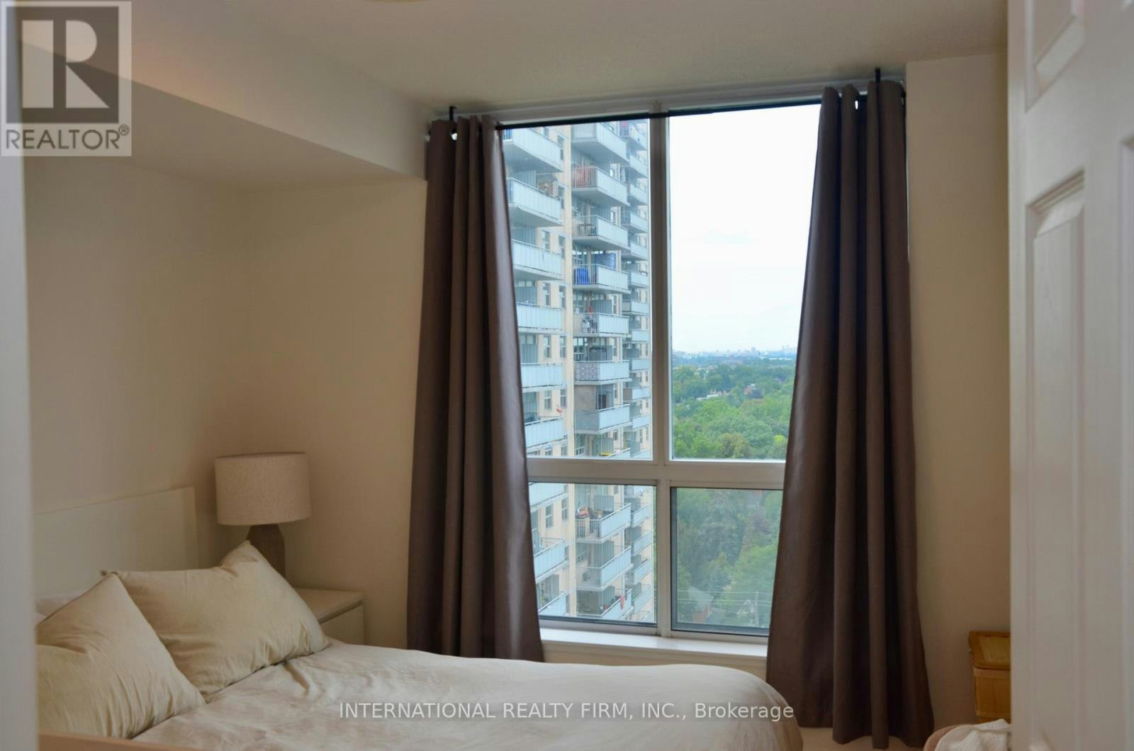1403-70 High Park Avenue, Toronto, ON, M6P 1A1 - 10