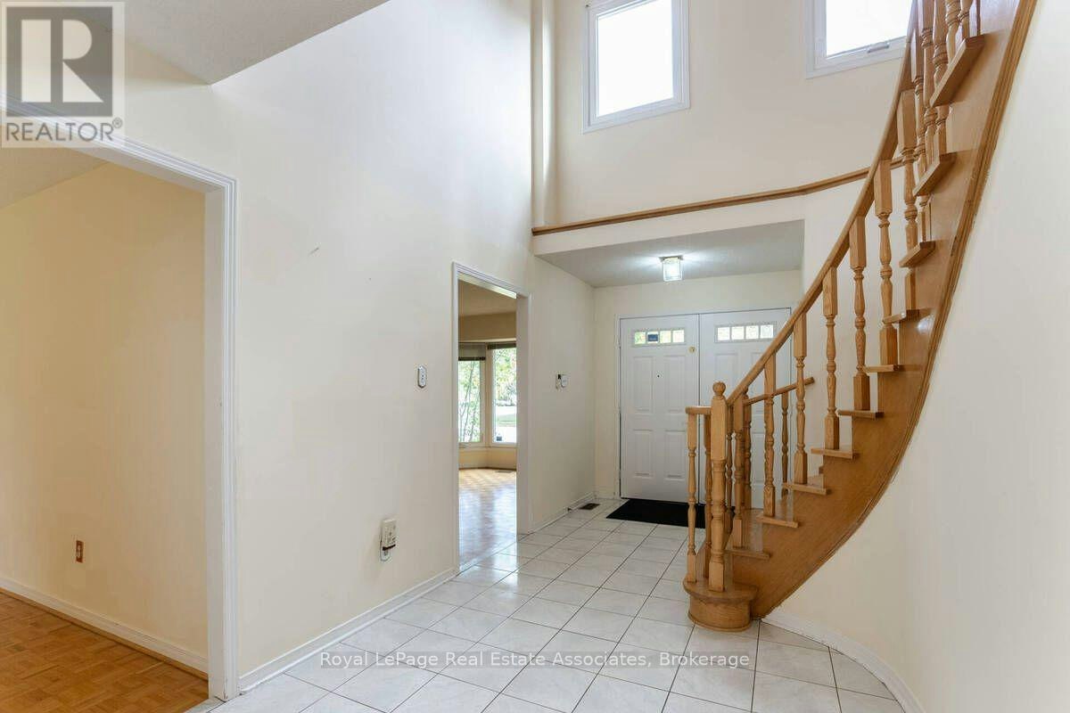 2551 Wynten Way, Oakville, ON, L6J 7K5 - 6