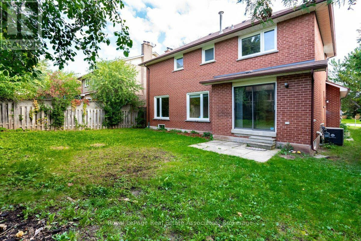 2551 Wynten Way, Oakville, ON, L6J 7K5 - 35