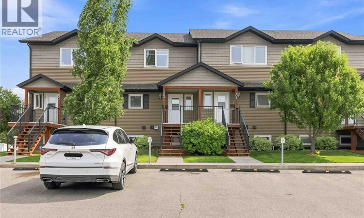 404-110 Shillington Crescent