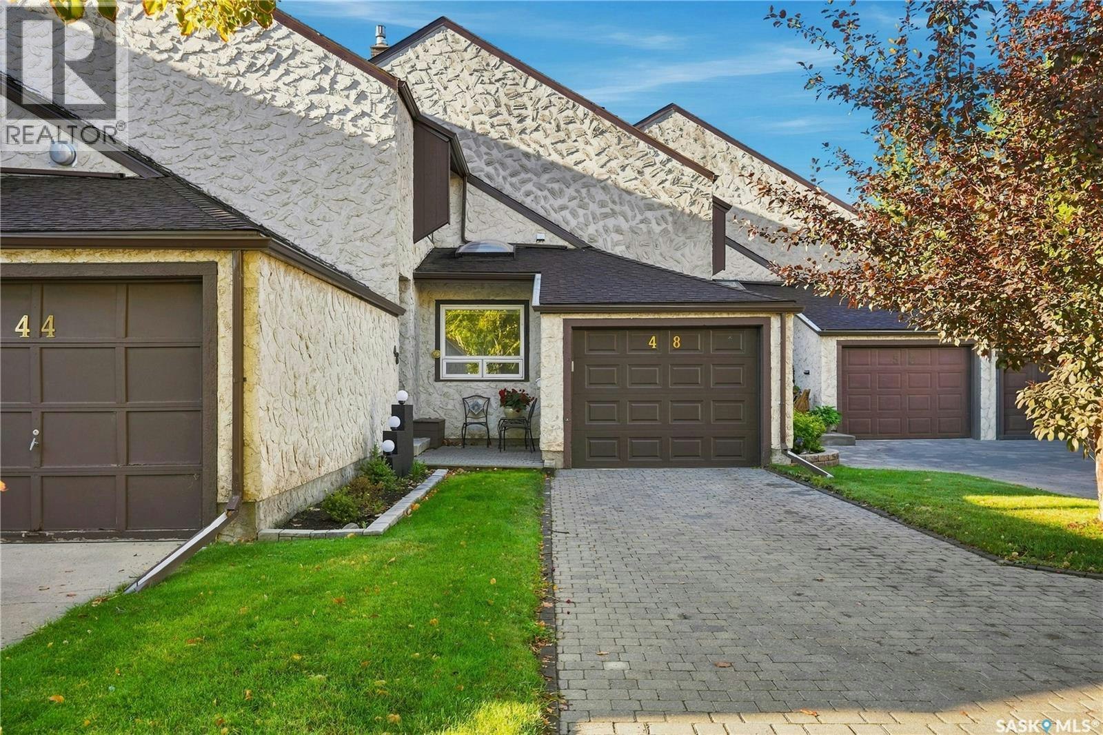 48 Cannington Mews, Regina, SK, S4S 5Z7