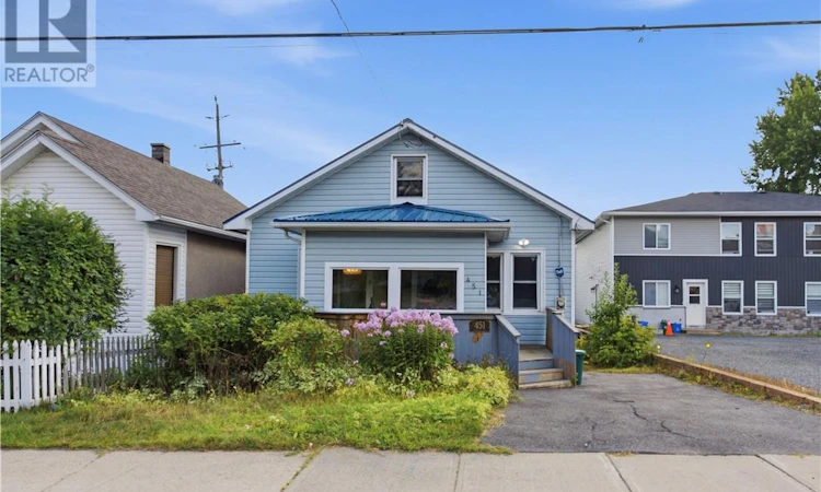 451 Cartier Avenue