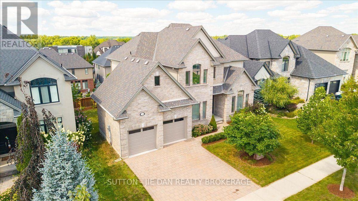 2361 Torrey Pines Way, London, ON, N6G 0N9