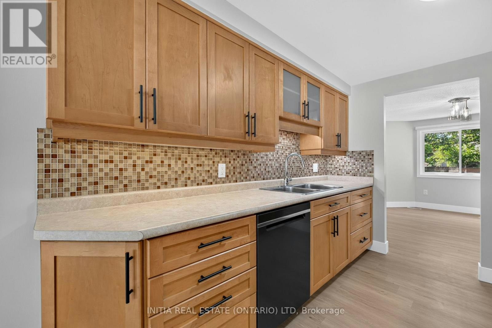 1111 Aldersbrook Road, London, ON, N6G 2X2 - 13