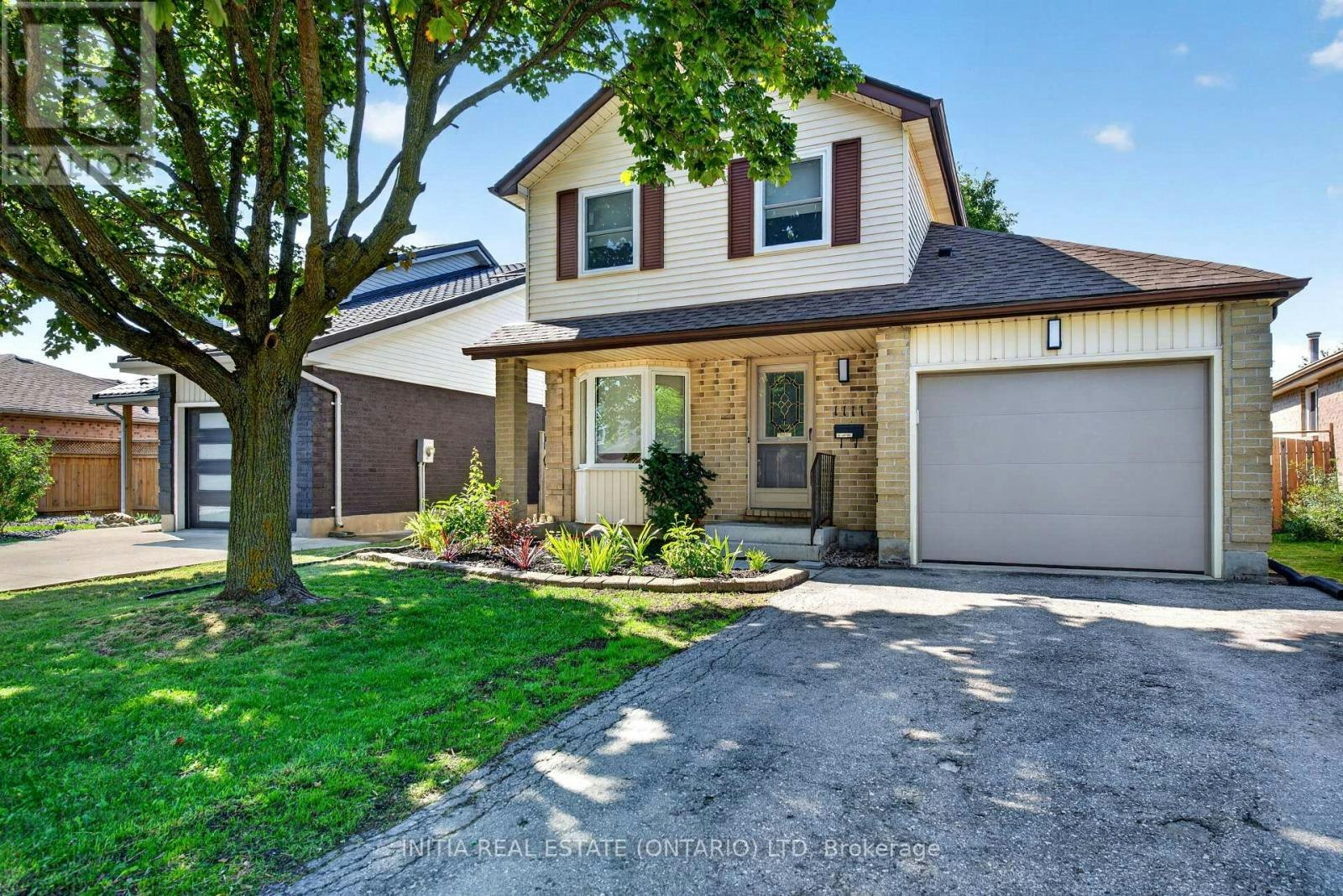 1111 Aldersbrook Road, London, ON, N6G 2X2 - 2